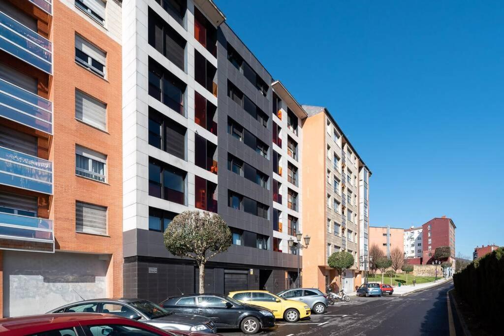 Apartamento Soleado, Aparcamiento Gratuito, A Pie Del Centro Apartment Oviedo Exterior photo